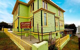13 Lunas Hostel